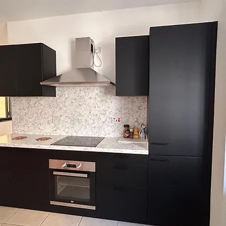 Apartment Sunny 2br In St Julians *