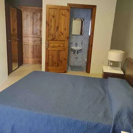 Sunny 2br In St Julians Апартаменты *